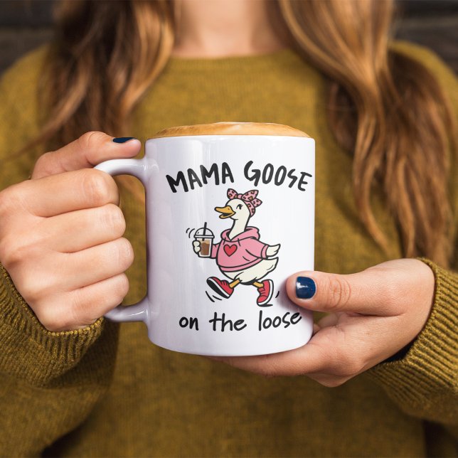 Taza De Café Mama Goose on the Loose Funny Mom Goose Cartoon  (Mama Goose on the loose funny mom mug)