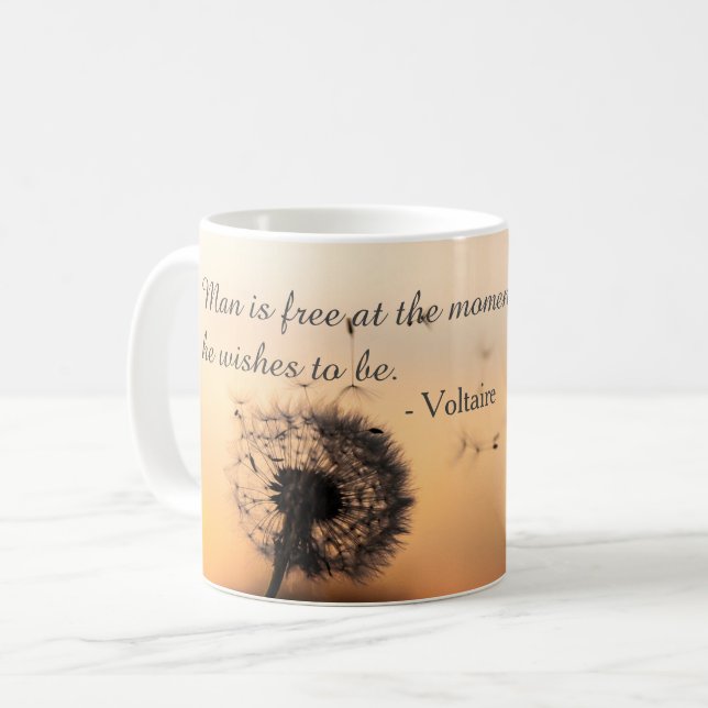 Taza De Café Man is Free Voltaire Quote (Anverso izquierdo)