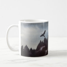 Taza De Café Mañana mojada en las montañas