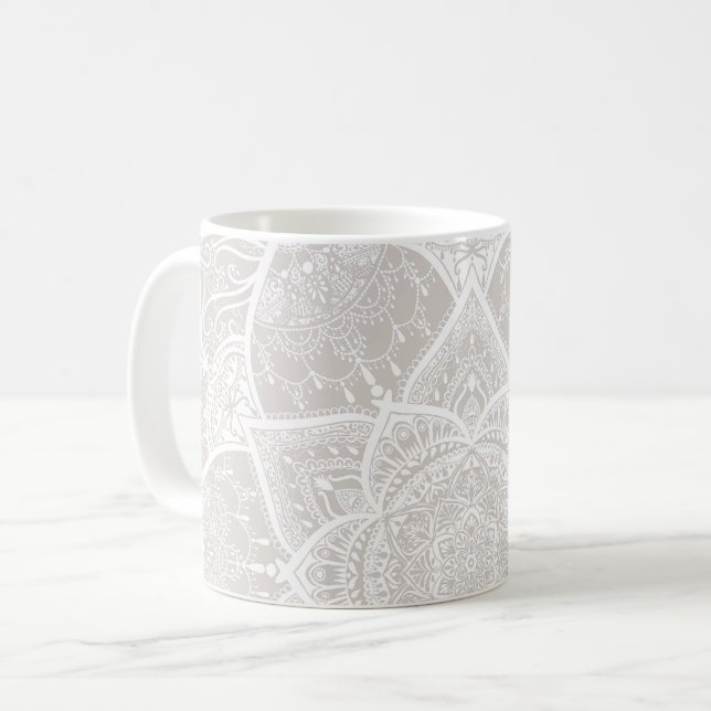 Taza De Café Mandala gris y blanco - Loergans en Lynx (Anverso izquierdo)