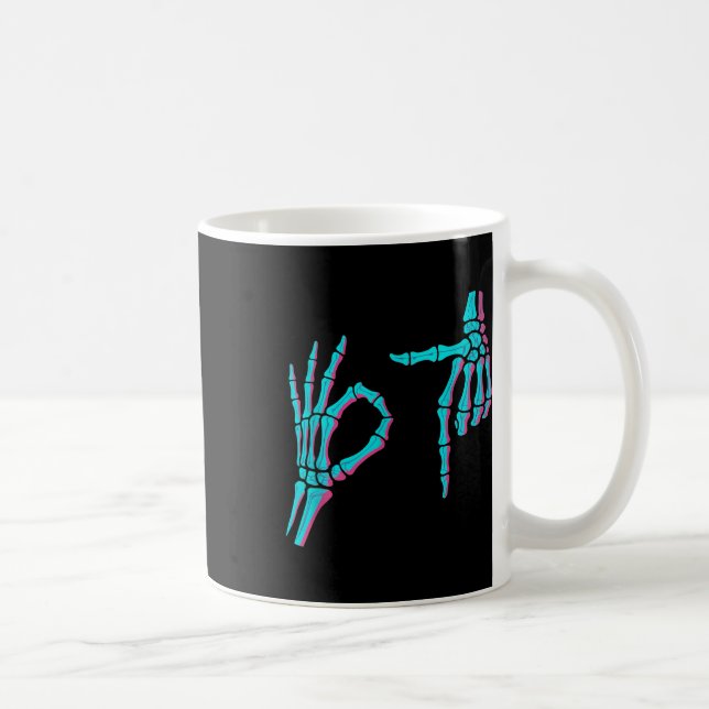 Taza De Café Mano de esqueleto divertida seis siete 6 7 Meme 67 (Derecha)