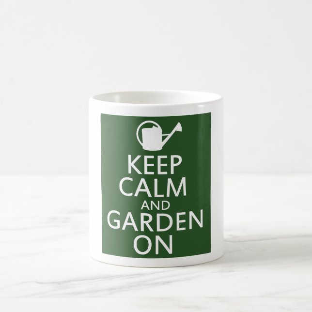 Taza De Café Mantener la calma y el jardín (Centro)