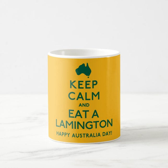 Taza De Café Mantenga la calma y coma un Lamington australiano (Centro)