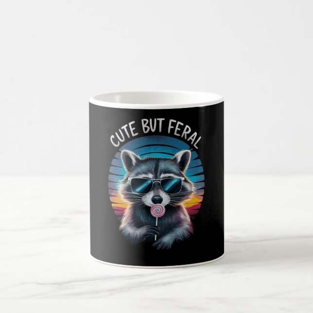 Taza De Café Mapache Divertido Pero Feral Lindo (Centro)