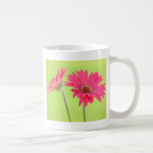 Taza De Café Margaritas rosadas adaptables de Gerber en verde