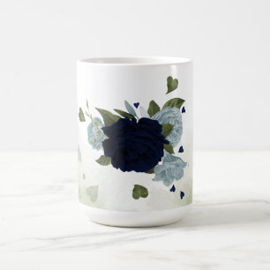 Taza De Café Marina romántica y flores azules polvorientas