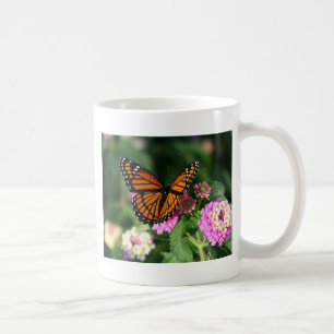 Taza De Café Mariposa de monarca en la flor del Lantana