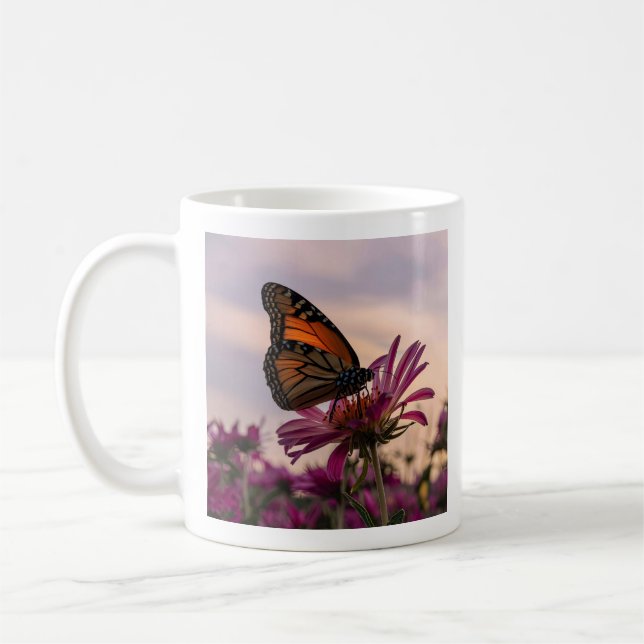 Taza De Café Mariposa Monarca en Flor (Izquierda)