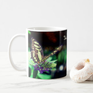 Taza De Café Mariposa suave en flor personalizada