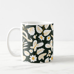 Taza De Café Mariposas y flores: Patrón de verano de Doodle.