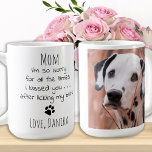 Taza De Café Mascota personalizada Foto divertida perra mamá<br><div class="desc">Sorprende a tu perra mamá favorita este día de las madres, o por su cumpleaños o cualquier ocasión con esta super linda y divertida mamá de perro. "Mamá... Lo siento tanto por todas las veces que te besé... después de lamer mi trasero". ¡Hace un regalo perfecto del perro! Personaliza con...</div>