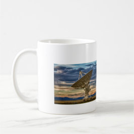 Taza De Café Matriz muy grande al atardecer