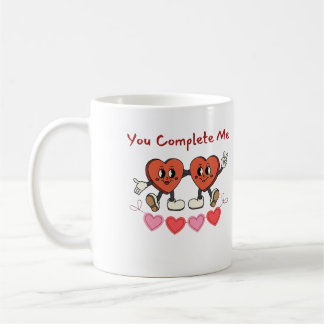 Taza De Café Me completas, corazones felices en un