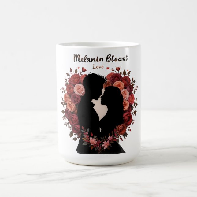 TAZA DE CAFÉ MELANIN BLOOMS LOOMS LOVE EL DÍA DE SAN VALENTÍN (Centro)