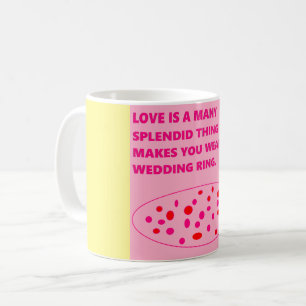 Taza De Café Mensaje de anillo boda en un amarillo paro