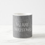 Taza De Café Merry Christmas Chalkboard Typography Black White<br><div class="desc">Feliz Chalkboard Christmas Blackboard Aspecto Elegante Escritura a mano Typografía Gris Black Holiday Regalos de temporada</div>