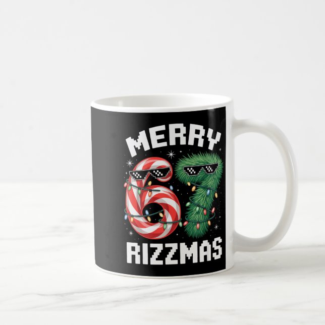 Taza De Café Merry Rizzmas 67 Candy Cane Tree Sungles Funny  (Derecha)