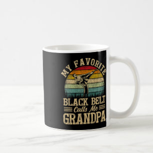 Taza De Café Mi cinturón negro favorito me llama D del abuelo
