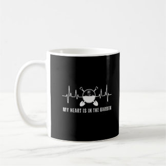 Taza De Café Mi Corazón Está En El Jardín | Cita de jardinería