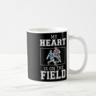 Taza De Café Mi corazón está en ese campo de fútbol amor por el