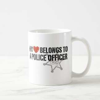 Taza De Café Mi corazón le pertenece a un policía
