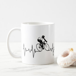 Taza De Café Mi Corazón Pega Por Ciclismo.