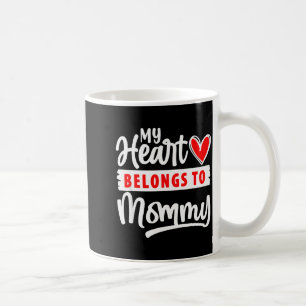 Taza De Café Mi corazón pertenece a la camiseta de mamá diverti