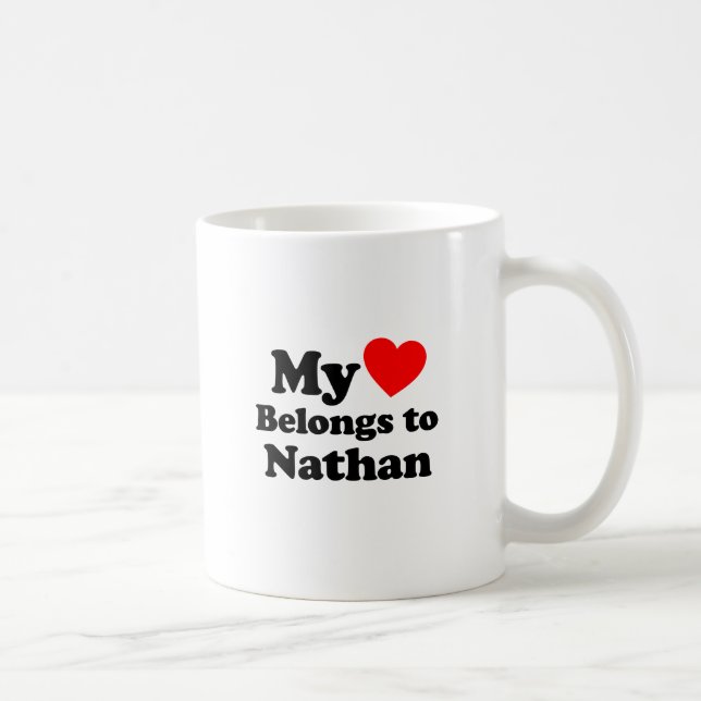Taza De Café Mi corazón pertenece a Nathan (Derecha)