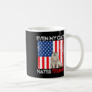 Taza De Café Mi gato odia a Trump contra la bandera estadounide