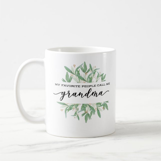 Taza De Café Mi gente favorita me llama abuela Mug (Izquierda)