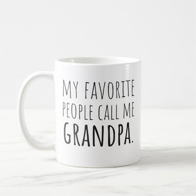 Taza De Café Mi gente favorita me llama abuelo (Izquierda)