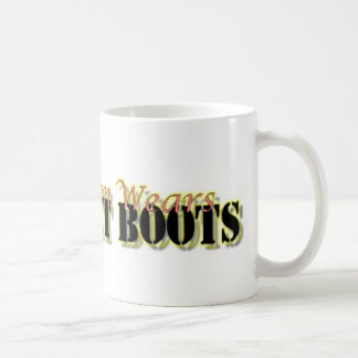 Taza De Café Mi hombre lleva botas de combate