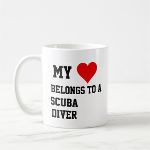 Taza De Café Mi Pertenece A Un Mug De Buceadores De Scuba