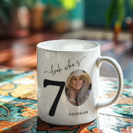 Taza De Café 'Mira quién tiene 70' Elegante cumpleaños 70