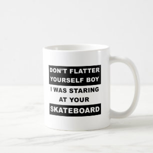 Taza De Café Mirando a tu skateboard Funny Mug