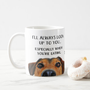Taza De Café Mire para arriba a usted el día de madre divertido