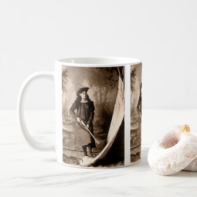 Taza De Café Miss Annie Oakley con un retrato fotográfico vinta (Con donut)