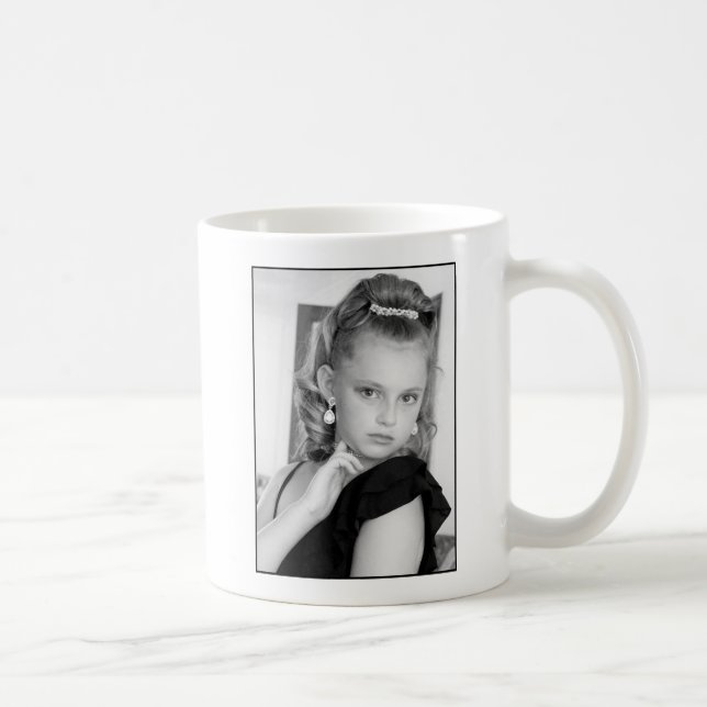Taza De Café Miss Marzo 2023 Mug (Derecha)