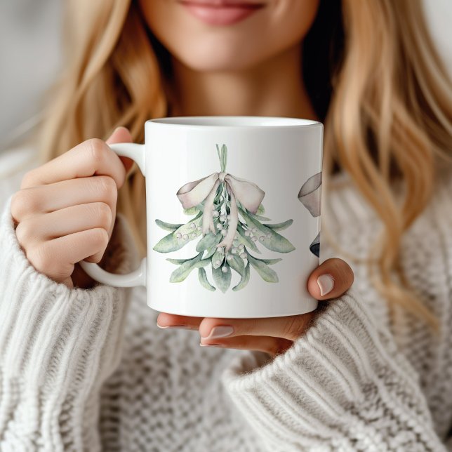 Taza De Café Mistletoe y Campanas de Plata Navidad  (Mistletoe and Silver Bells Christmas Mug)