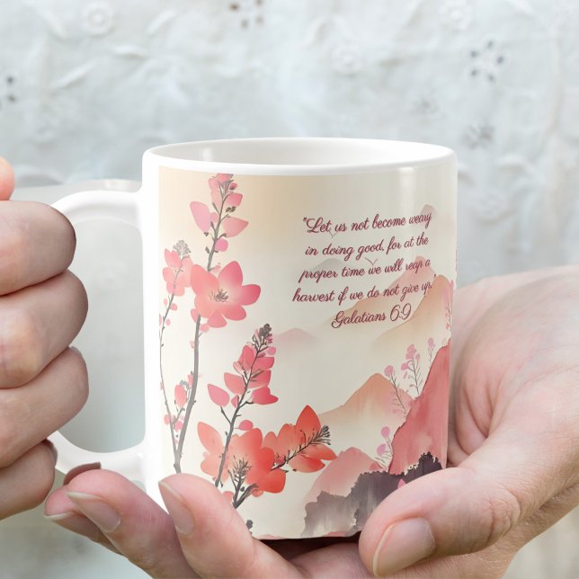Taza De Café Mocha Verona Sunset Mountain Meadow Bible Verse (Subido por el creador)