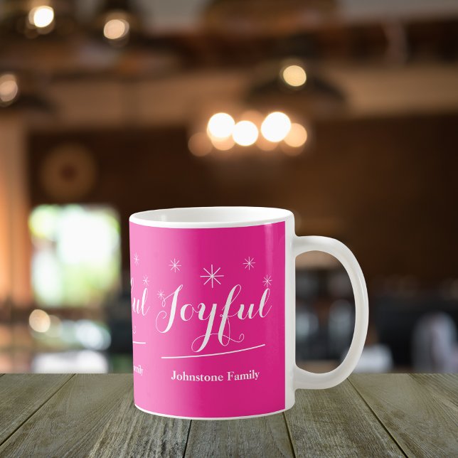 Taza De Café Moda de guión de regalo de vacaciones alegre Navid (Personalize these Joyful hot pink mugs and enhance your festivities.)