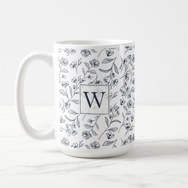 Taza De Café Moda elegante Monograma flor azul y blanca (Izquierda)