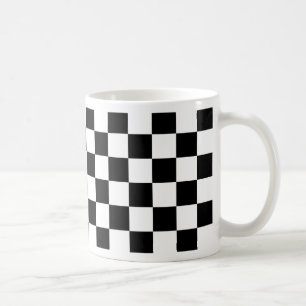Taza De Café modelo del tablero de ajedrez blanco y negro