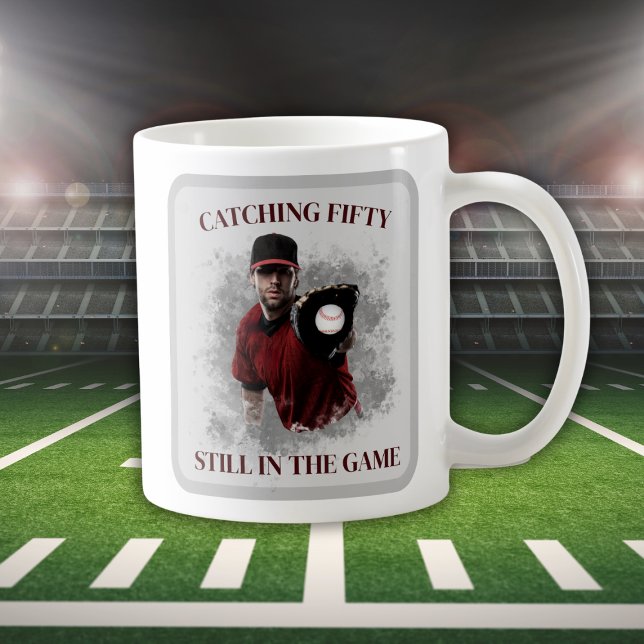 Taza De Café Modern Baseball Catching Fifty Men's 50th Birthday (Subido por el creador)