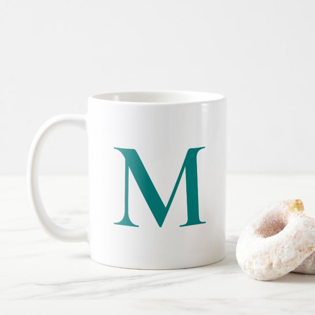 Taza De Café Moderna y elegante plantilla monogramada inicial V (Con donut)