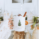 Taza De Café Moderno árbol de Navidad Minimalista Feliz Navidad<br><div class="desc">Esta es una moderna plantilla de etiquetas de regalo de vacaciones minimalistas con un hermoso árbol de acuarela de siempre verde y un elegante tipo de letra caligrafía . El color del árbol de Navidad no es editable, y la redacción en el tipo de letra de caligrafía dorada no es...</div>