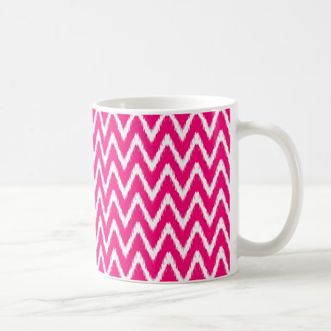 Taza De Café Modos rosados asiáticos Ikat Chevrons (Derecha)