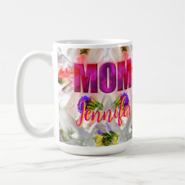 Taza De Café 'Mom-Boss-Fire' – Diseño floral en cubos  (Izquierda)