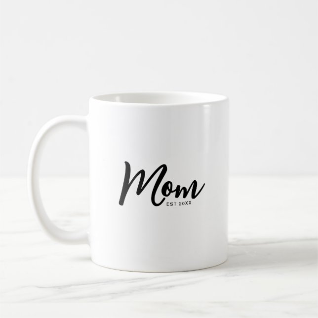 Taza De Café Mom Established Black Script (Izquierda)