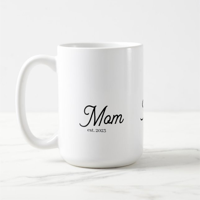Taza De Café Mom Established Black Script (Izquierda)